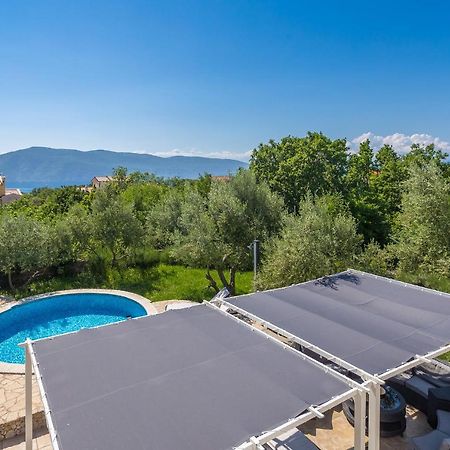 Holiday Home Olive Garden Brzac Luaran gambar